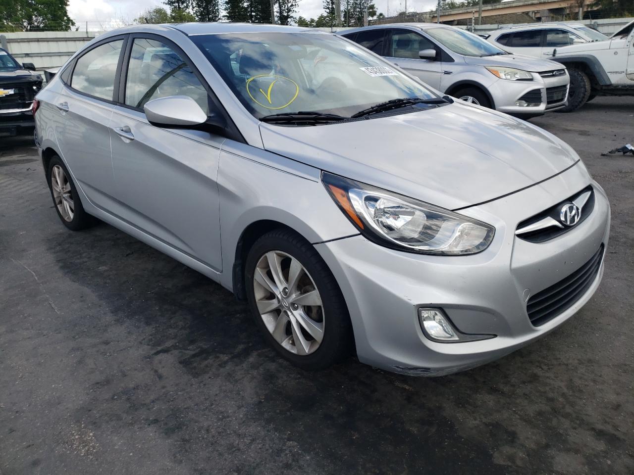 HYUNDAI ACCENT GLS 2013 with VIN KMHCU4AE8DU397342 - Photo from auction