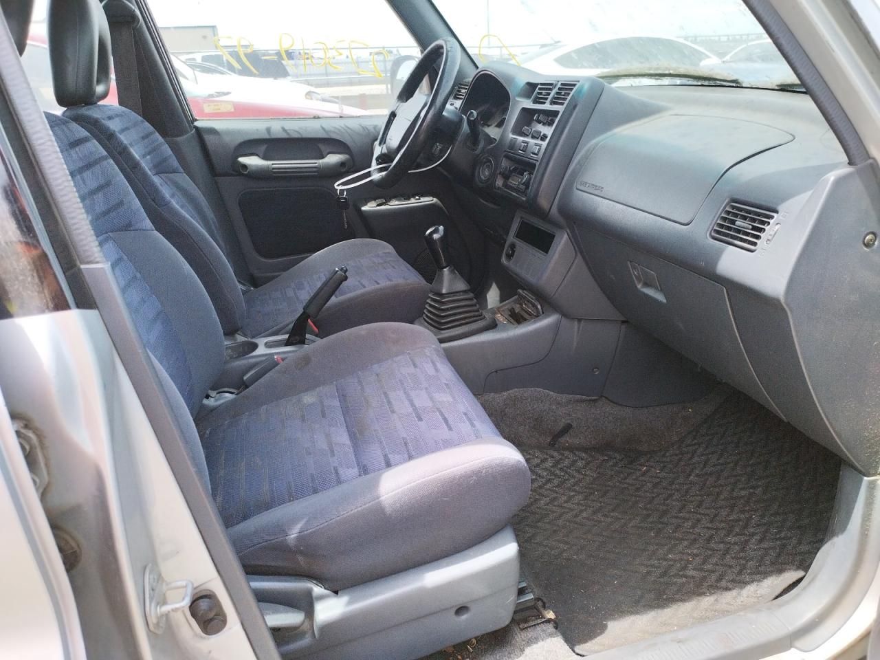 Photo 5 from auction – 1997 TOYOTA RAV4 with VIN JT3GP10V1V7015685