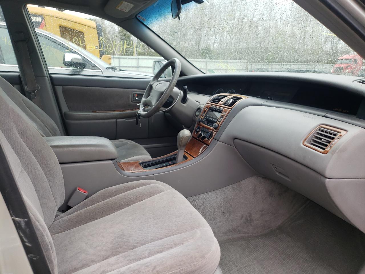Photo 5 from auction – 2000 TOYOTA AVALON XL with VIN 4T1BF28B5YU063460