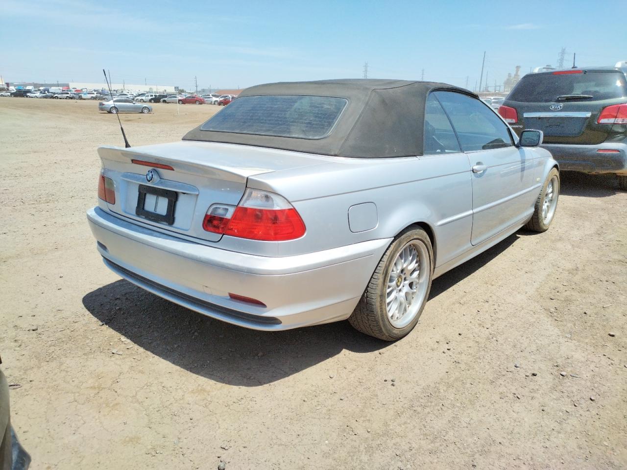 Photo 4 from auction – 2002 BMW 325 CI with VIN WBABS334X2PG85492