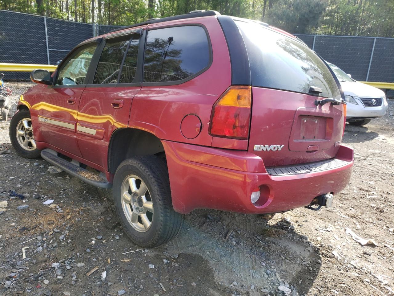 Photo 3 from auction – 2002 GMC ENVOY with VIN 1GKDT13S822464435