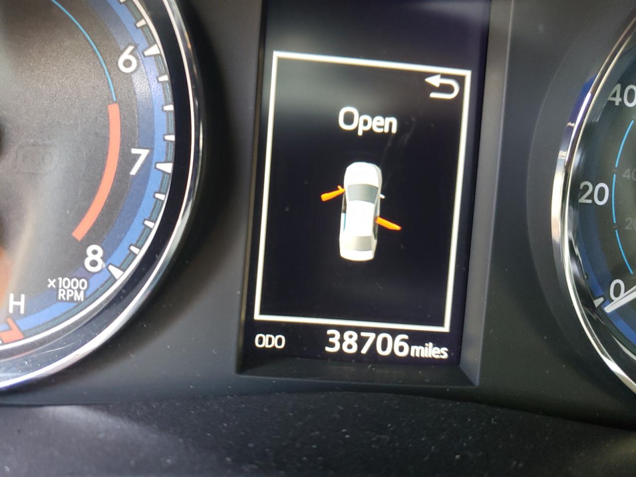 Photo 8 from auction – 2019 TOYOTA COROLLA L with VIN 2T1BURHE3KC126640