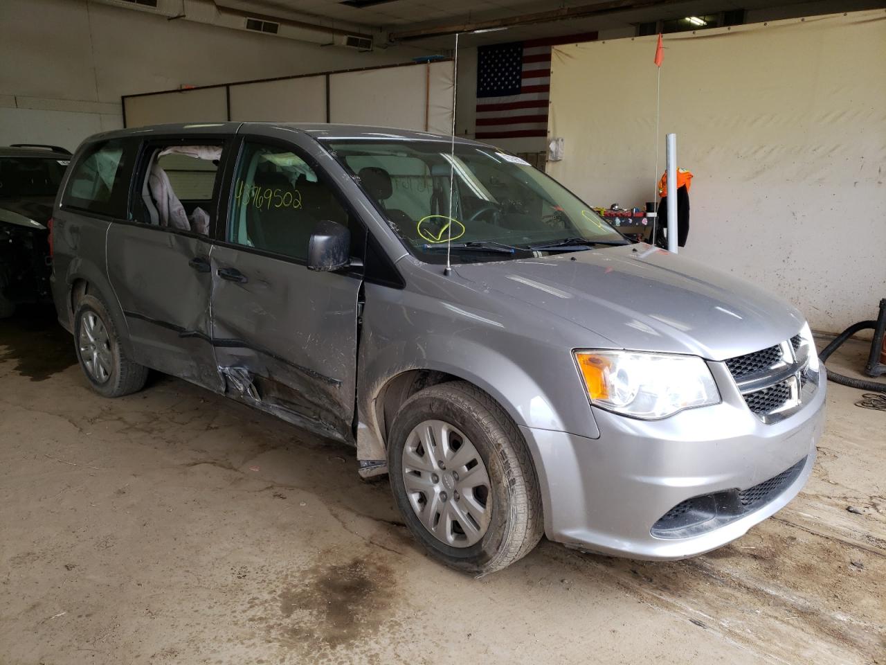 DODGE GRAND CARA 2014 with VIN 2C4RDGBG7ER103377 - Photo from auction