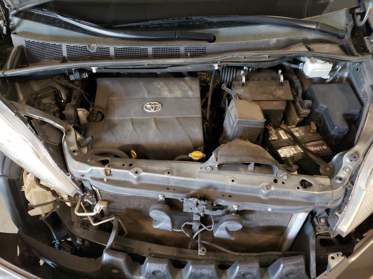 Photo 7 from auction – 2013 TOYOTA SIENNA XLE with VIN 5TDYK3DC2DS302606