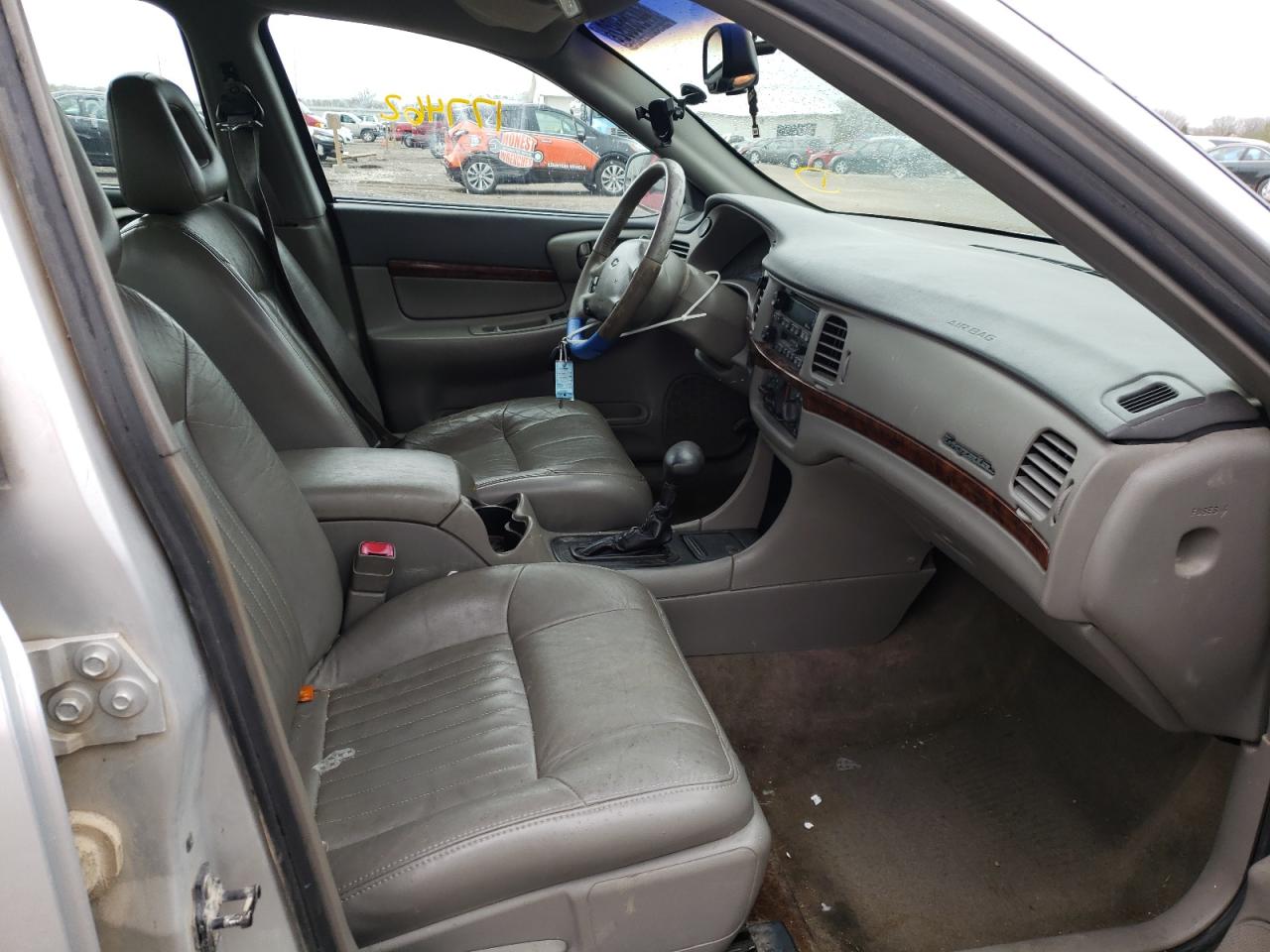 Photo 5 from auction – 2001 CHEVROLET IMPALA LS with VIN 2G1WH55K519210538