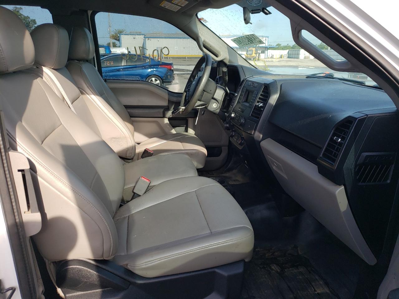 Photo 5 from auction – 2017 FORD F150 SUPER with VIN 1FTEX1CG7HFB90517