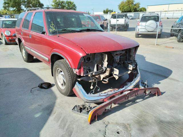 CHEVROLET BLAZER 1998 with VIN 1GNDT13W9W2266698 - Photo from auction