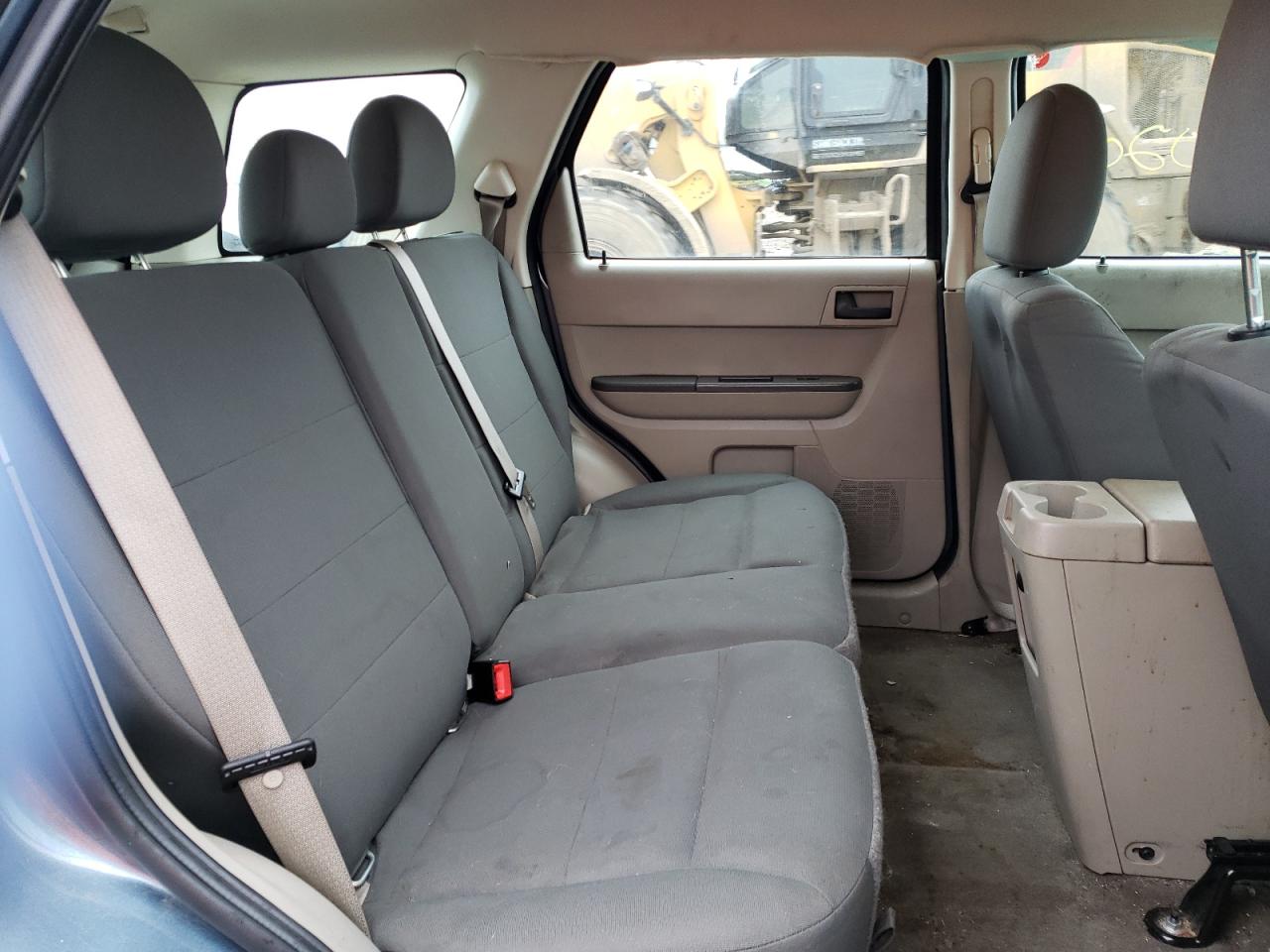 Photo 6 from auction – 2010 FORD ESCAPE XLS with VIN 1FMCU9C78AKD24300