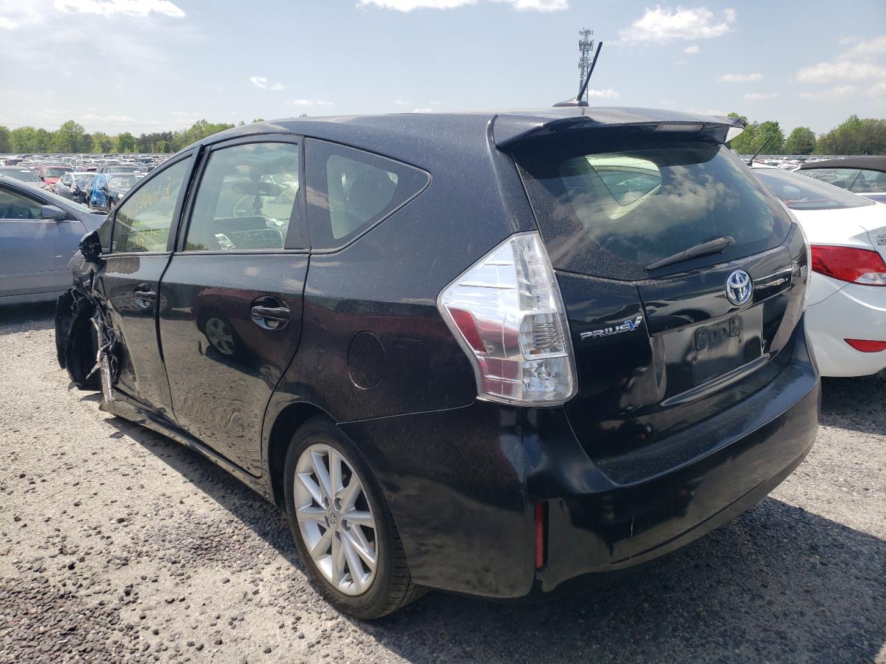 Photo 3 from auction – 2014 TOYOTA PRIUS V with VIN JTDZN3EU0E3328935
