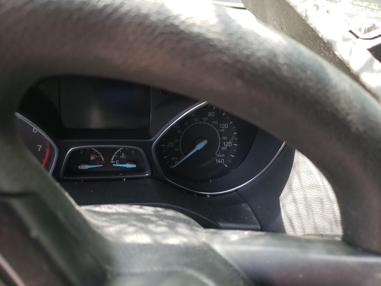 Photo 8 from auction – 2018 FORD ESCAPE SE with VIN 1FMCU9GD0JUD55240