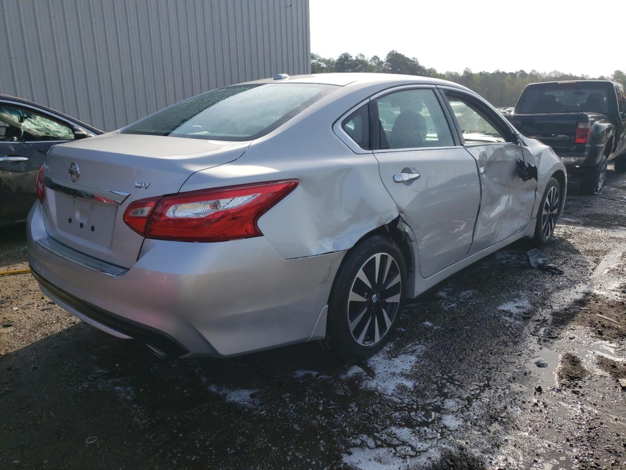 Photo 4 from auction – 2017 NISSAN ALTIMA 2.5 with VIN 1N4AL3AP8HC940393
