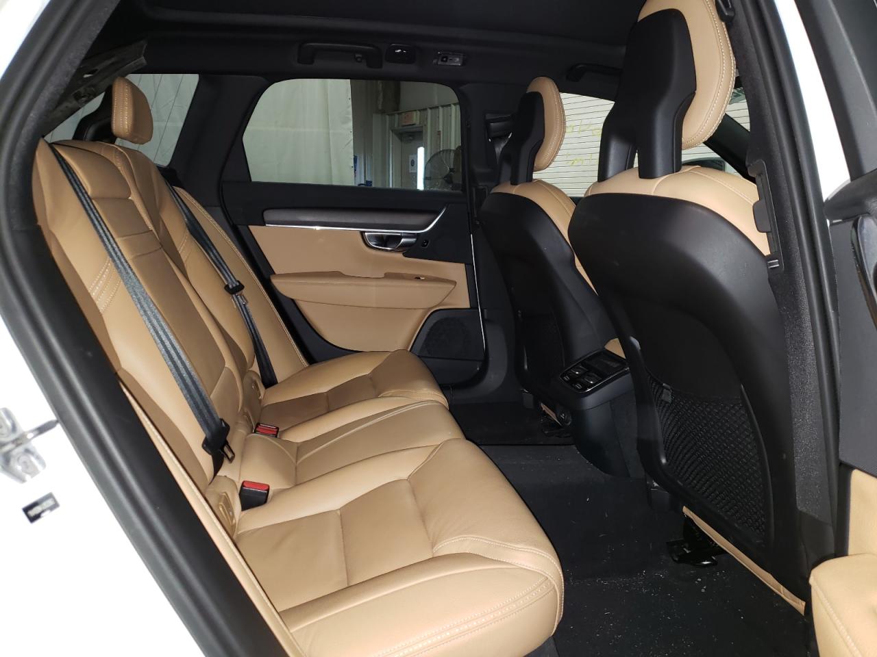 Photo 6 from auction – 2018 VOLVO V90 CROSS with VIN YV4102NK4J1022862