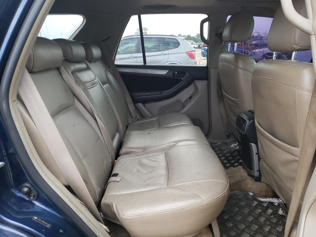 Photo 6 from auction – 2006 TOYOTA 4RUNNER SR with VIN JTEZU14R560067482