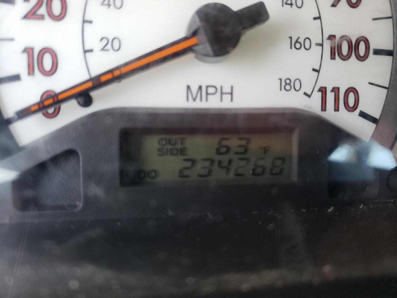 Photo 8 from auction – 2004 TOYOTA COROLLA CE with VIN 2T1BR32E04C258314