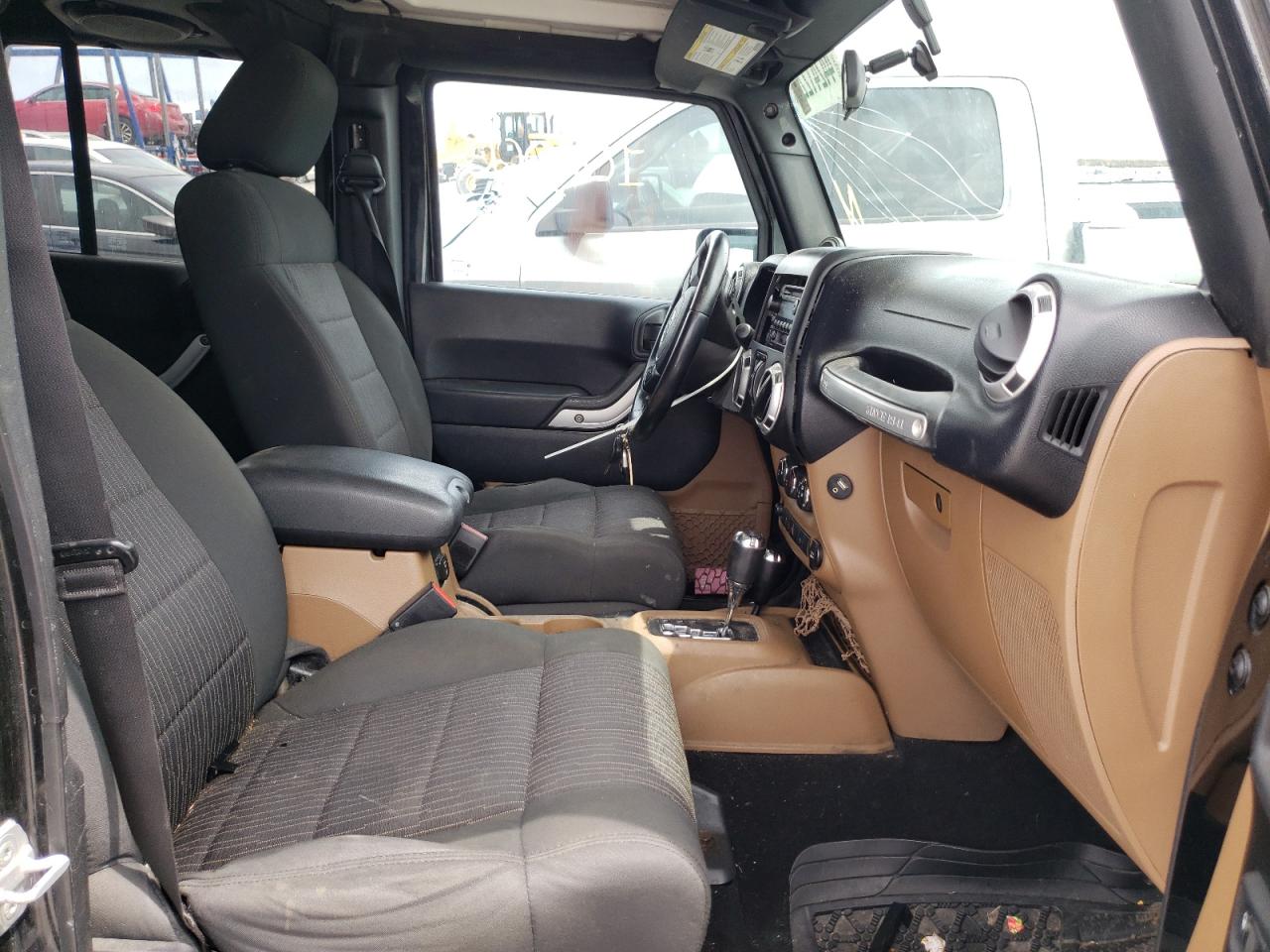 Photo 5 from auction – 2012 JEEP WRANGLER U with VIN 1C4BJWEG3CL177790