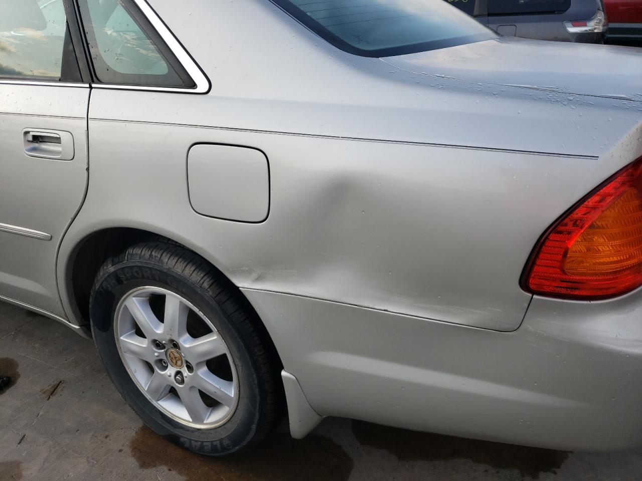 Photo 10 from auction – 2001 TOYOTA AVALON XL with VIN 4T1BF28B41U184387