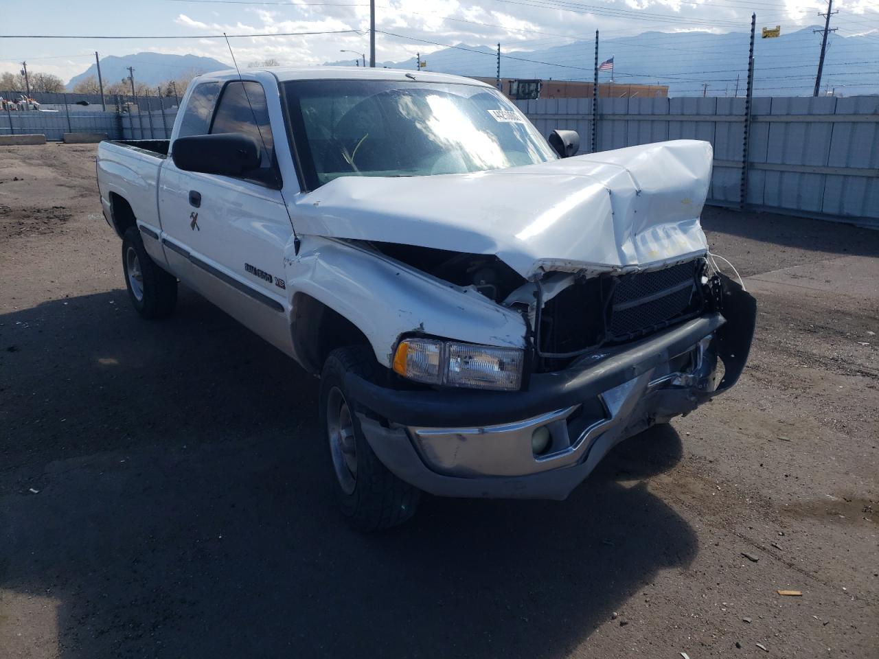 DODGE RAM 1500 1999 with VIN 3B7HF13Z4XG228641 - Photo from auction