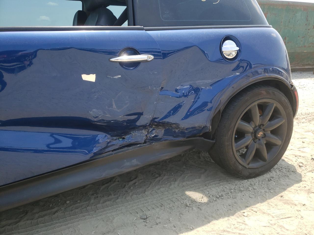 Photo 9 from auction – 2003 MINI COOPER S with VIN WMWRE33453TD70808