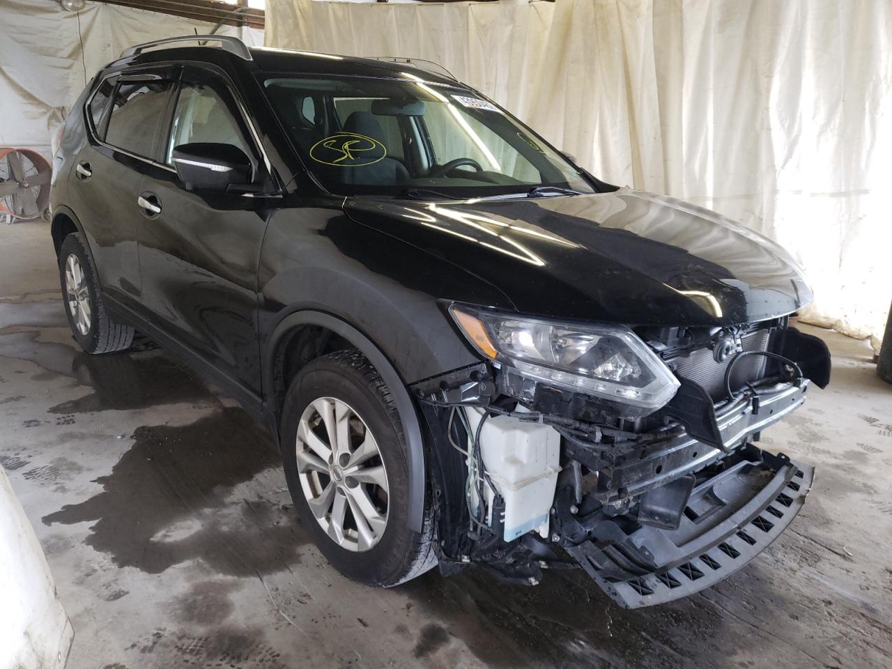 NISSAN ROGUE S 2015 with VIN KNMAT2MV1FP557982 - Photo from auction
