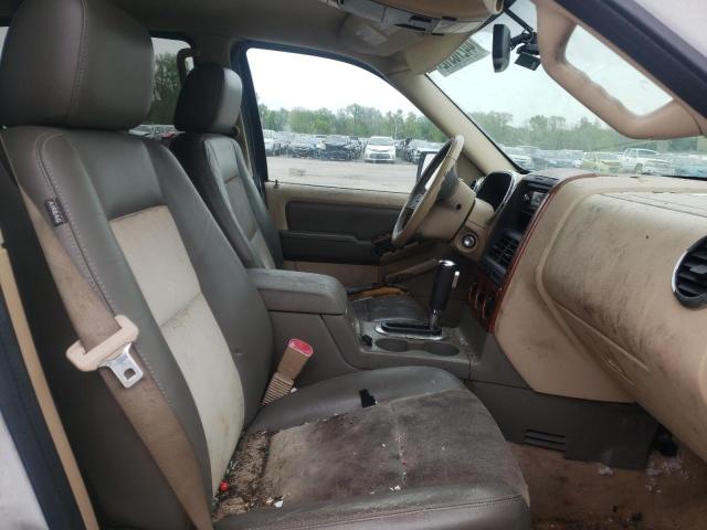 Photo 5 from auction – 2006 FORD EXPLORER with VIN 1FMEU64E36UB15725