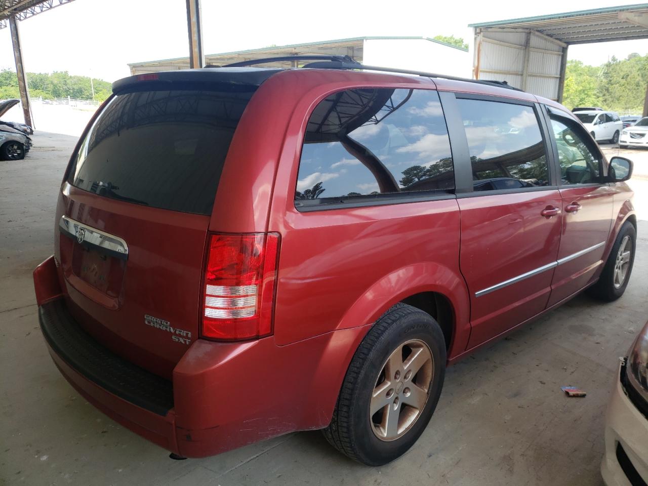 Photo 4 from auction – 2010 DODGE GRAND CARA with VIN 2D4RN5D1XAR102151