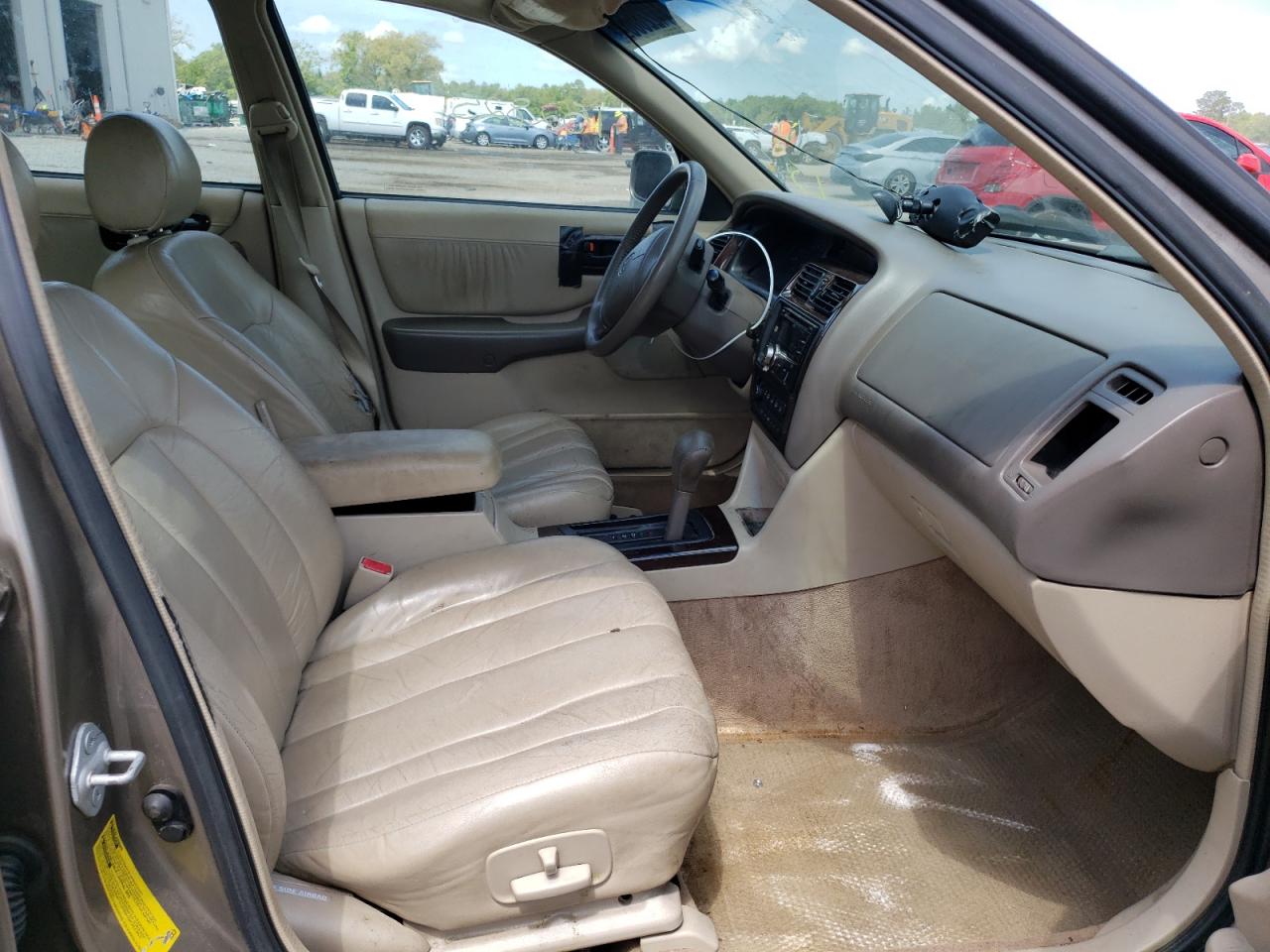 Photo 15 from auction – 1999 TOYOTA ALVALON with VIN 4T1BF18B5XU321341