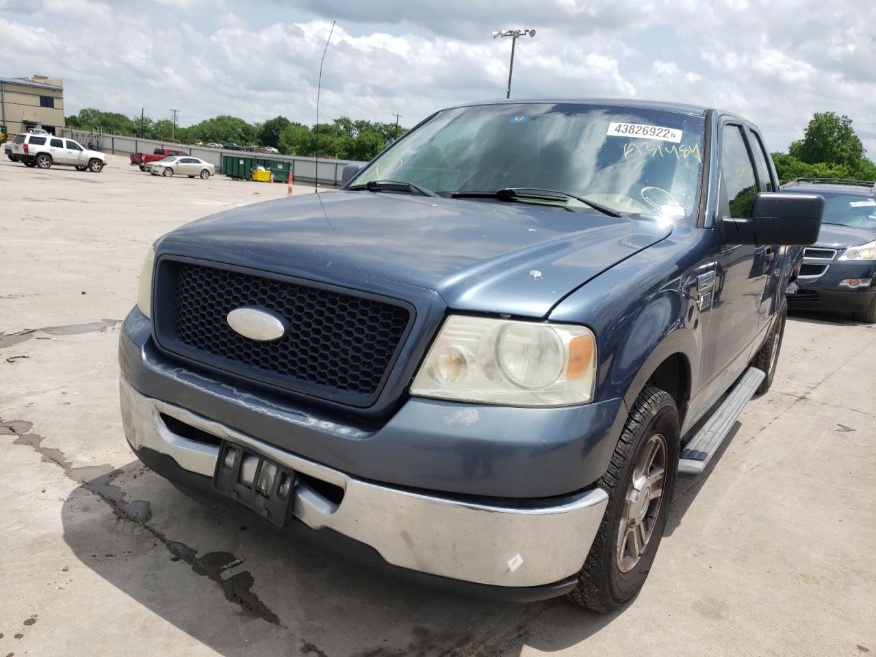 Photo 2 from auction – 2006 FORD F150 with VIN 1FTRX12W36FA31484
