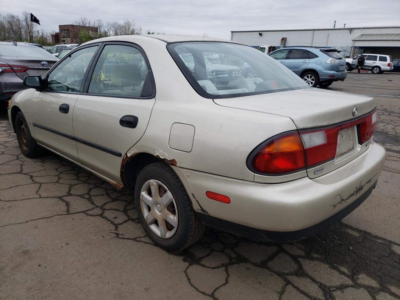 Photo 3 from auction – 1997 MAZDA PROTEGE DX with VIN JM1BC141XV0131033