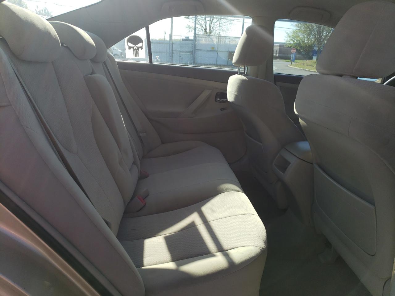 Zdjęcie 6 z aukcji – 2010 TOYOTA CAMRY BASE z VIN 4T4BF3EK4AR048292