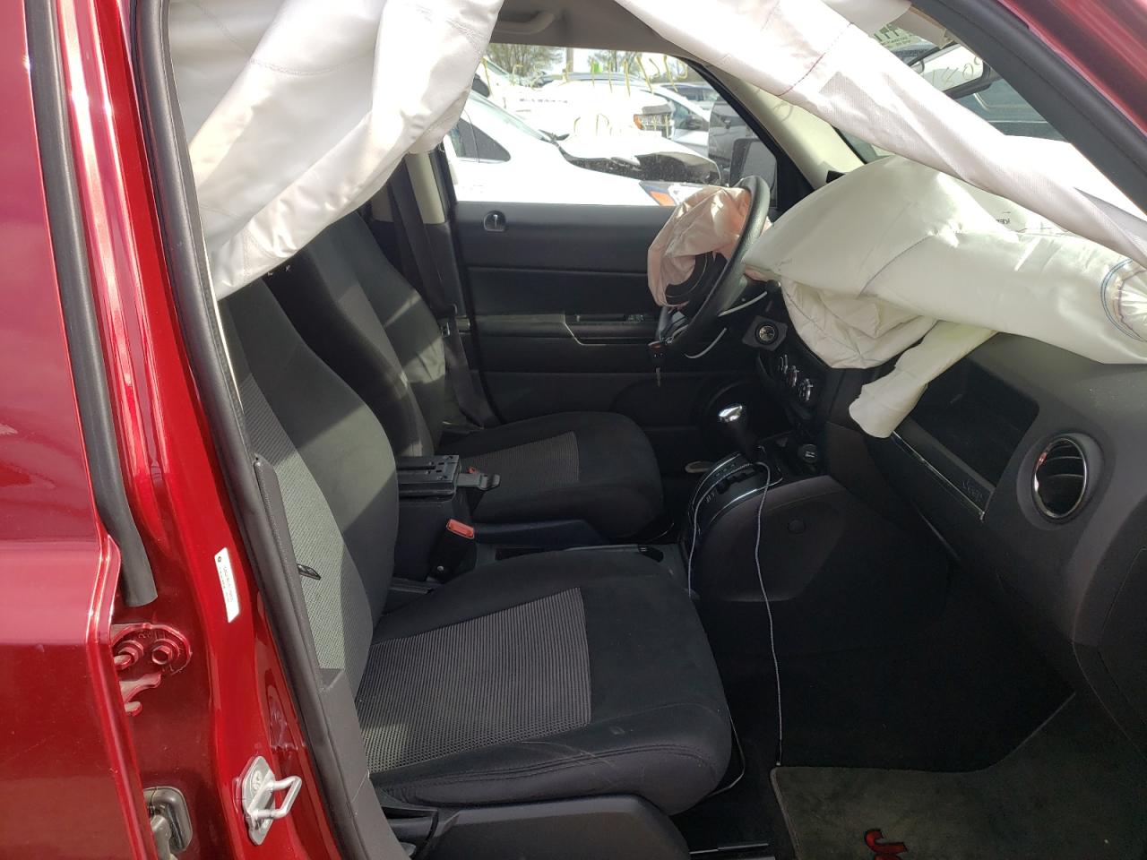 Photo 5 from auction – 2014 JEEP PATRIOT SP with VIN 1C4NJPBB1ED758570