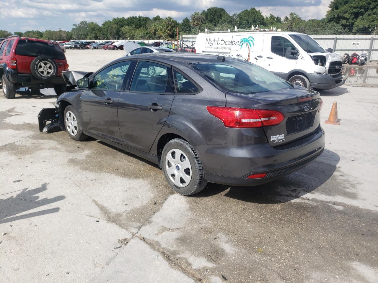 Photo 3 from auction – 2018 FORD FOCUS S with VIN 1FADP3E21JL266206