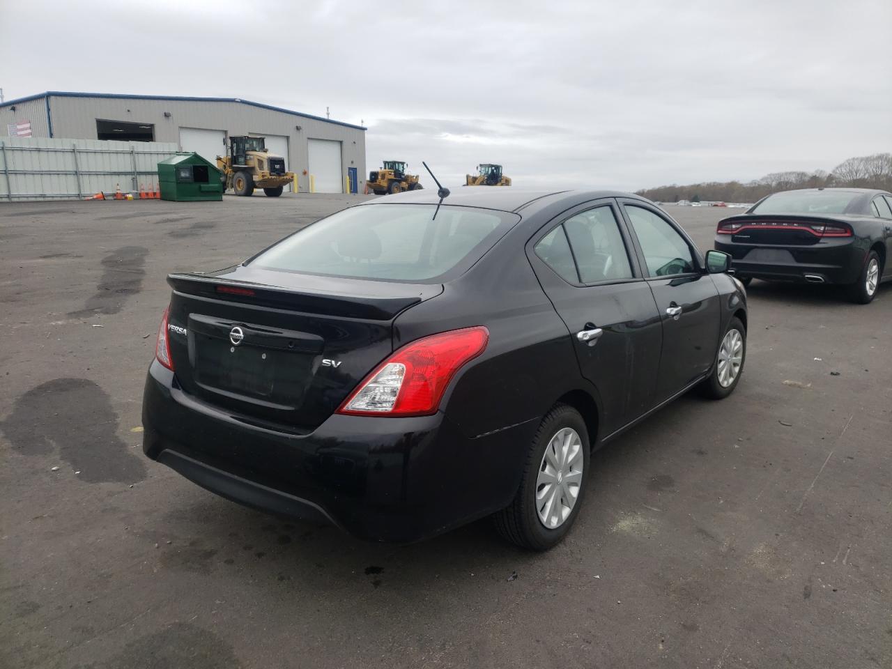 Photo 4 from auction – 2019 NISSAN VERSA S with VIN 3N1CN7AP3KL877836