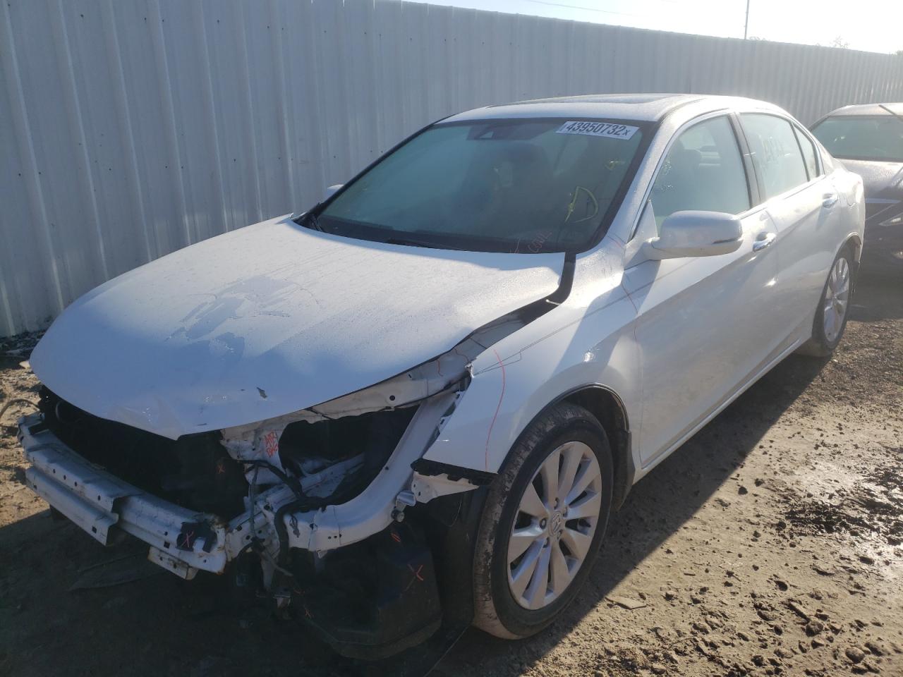 Photo 2 from auction – 2015 HONDA ACCORD EXL with VIN 1HGCR2F87FA103285