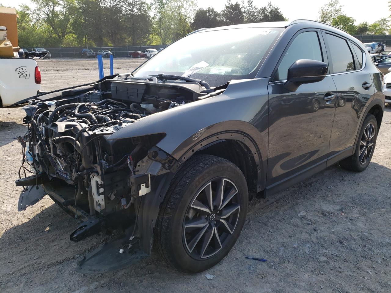 Photo 2 from auction – 2018 MAZDA CX-5 TOURI with VIN JM3KFACM3J0427337