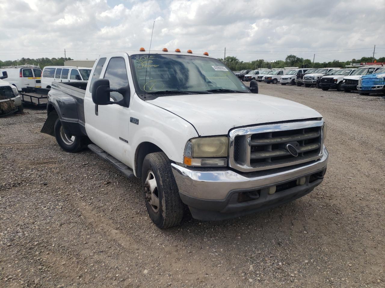 Photo 1 from auction – 2002 FORD F350 SUPER with VIN 1FTWX32F52ED32689