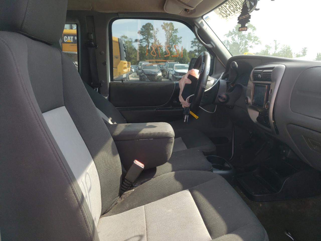 Photo 5 from auction – 2011 FORD RANGER SUP with VIN 1FTKR1ED9BPA96348