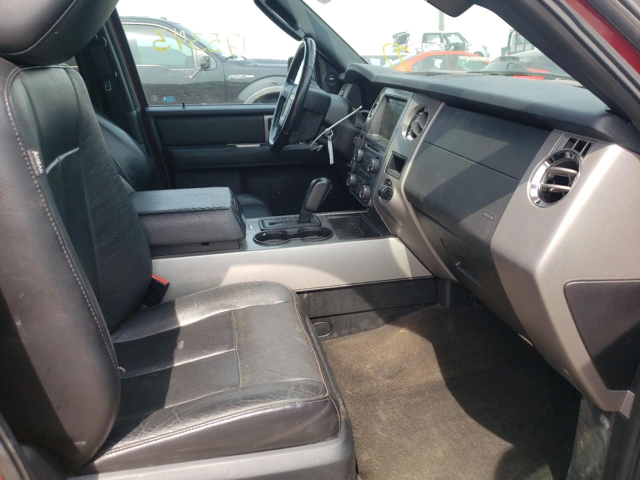 Photo 5 from auction – 2016 FORD EXPEDITION with VIN 1FMJK1HT6GEF23549