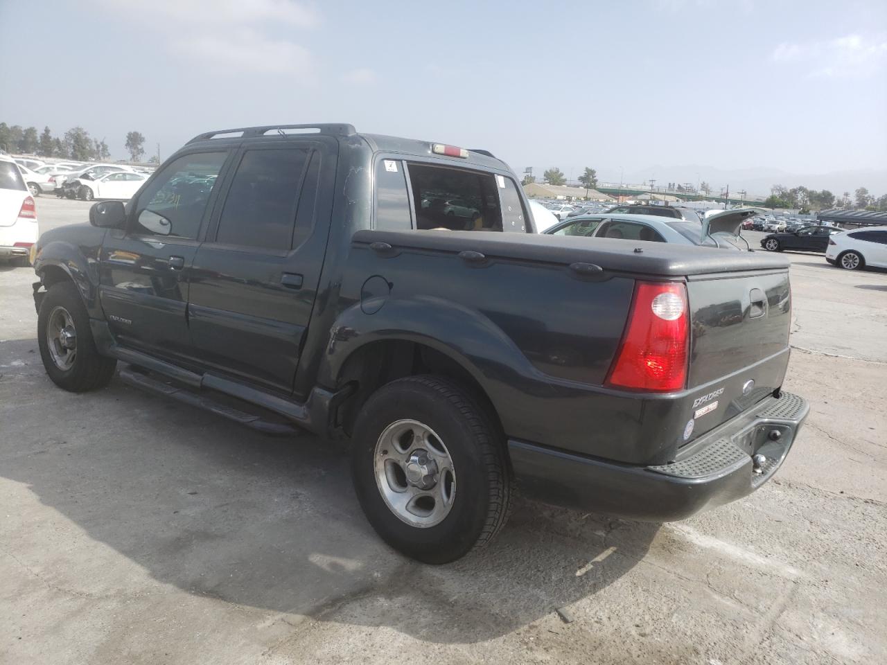 Photo 3 from auction – 2002 FORD EXPLORER S with VIN 1FMZU67E82UD27186