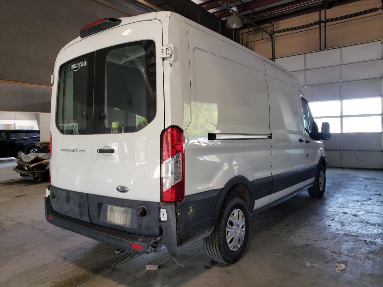 Photo 4 from auction – 2019 FORD TRANSIT T- with VIN 1FTYR2CM6KKA88904