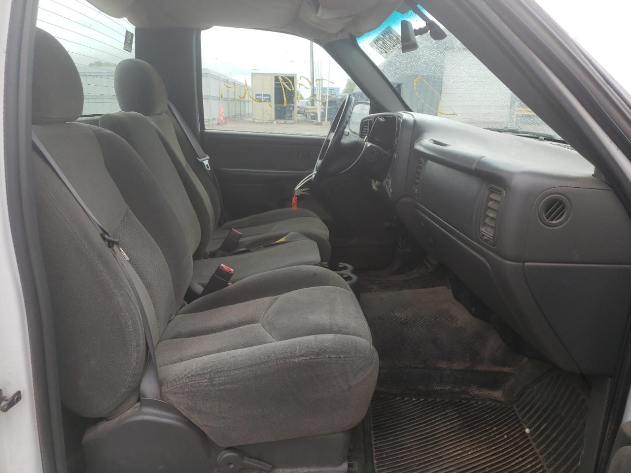 Photo 5 from auction – 2003 CHEVROLET SILVERADO with VIN 1GCEC14T53Z140407