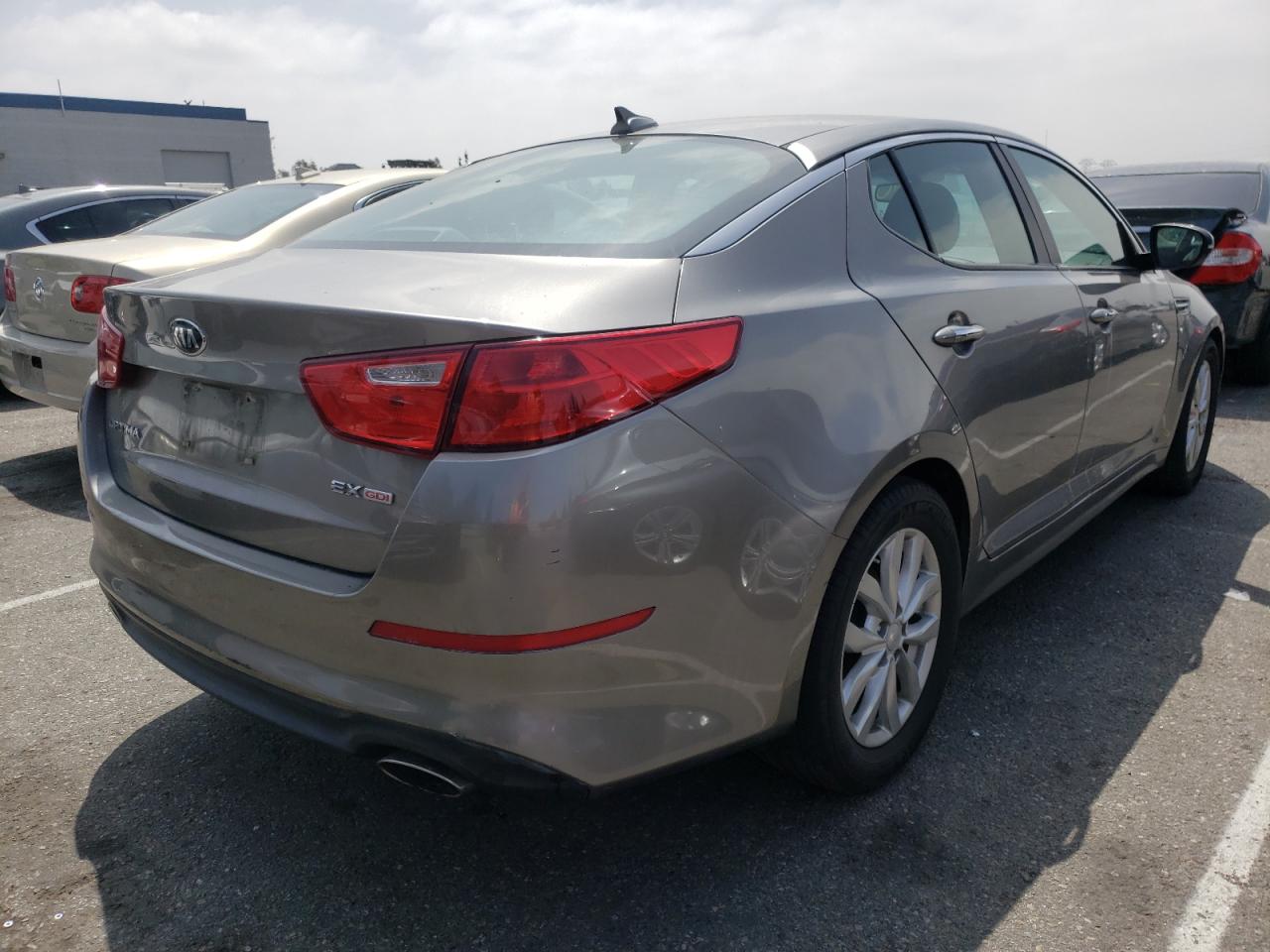Photo 4 from auction – 2015 KIA OPTIMA EX with VIN 5XXGN4A79FG444830