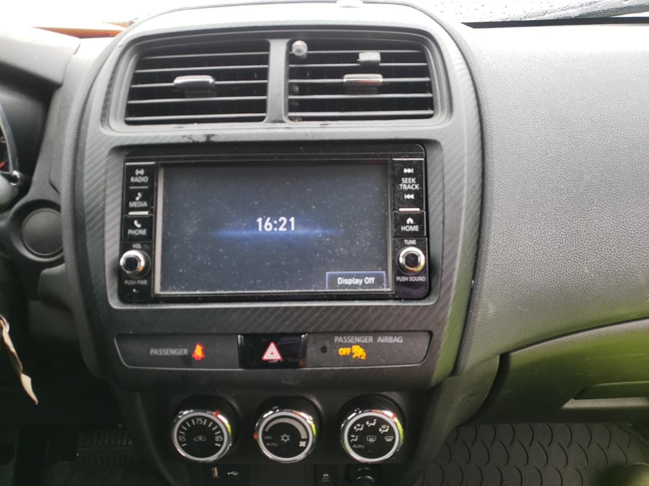 Photo 20 from auction – 2018 MITSUBISHI OUTLANDER with VIN JA4AP3AU6JU024813