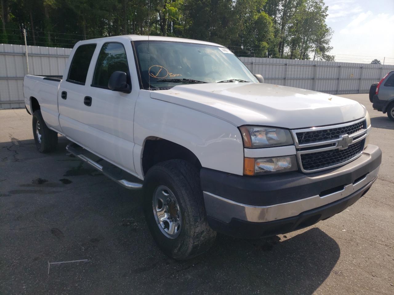 CHEVROLET SILVERADO 2006 with VIN 1GCHC23U16F175903 - Photo from auction
