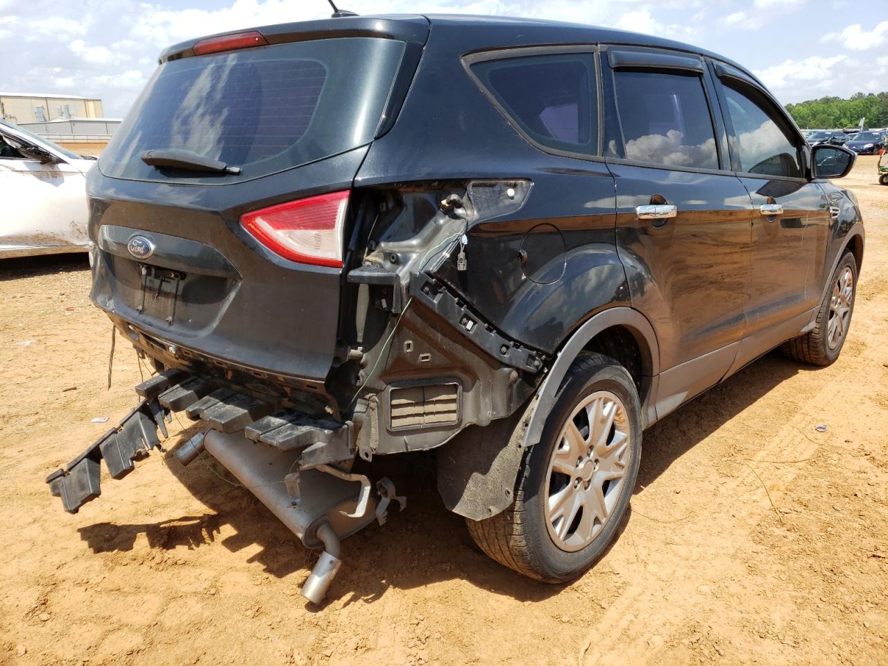 Photo 4 from auction – 2013 FORD ESCAPE S with VIN 1FMCU0F73DUD32367