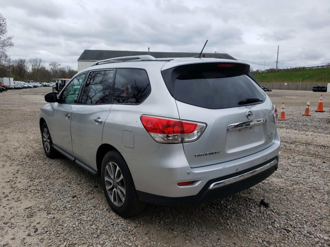 Photo 3 from auction – 2013 NISSAN PATHFINDER with VIN 5N1AR2MM8DC654876