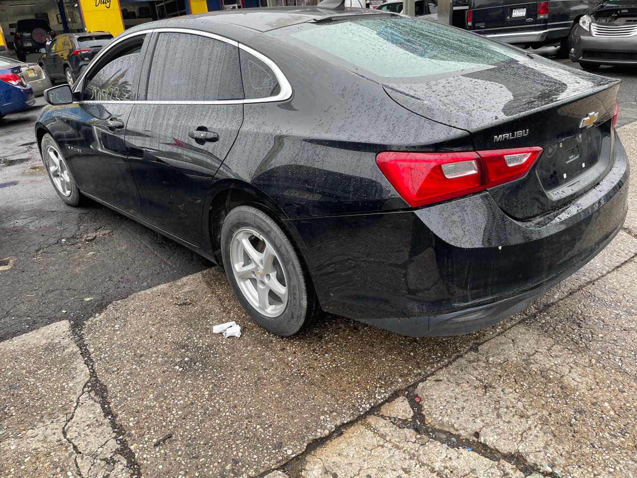 Photo 3 from auction – 2017 CHEVROLET MALIBU LS with VIN 1G1ZB5ST5HF232827