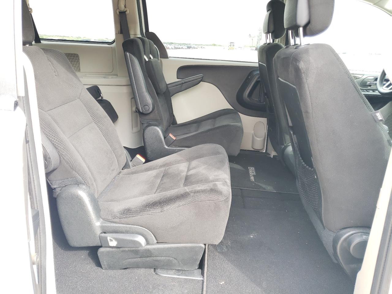 صورة رقم 6 من المزاد - 2016 DODGE GRAND CARA مع VIN 2C4RDGCG4GR380344