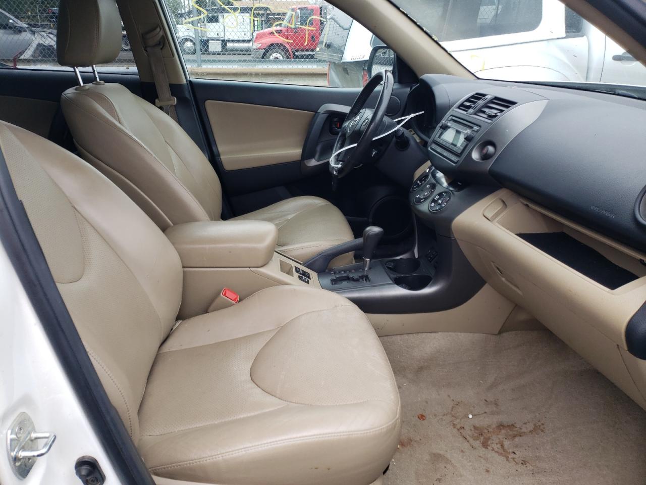 Photo 5 from auction – 2012 TOYOTA RAV4 LIMIT with VIN 2T3DK4DV4CW085062