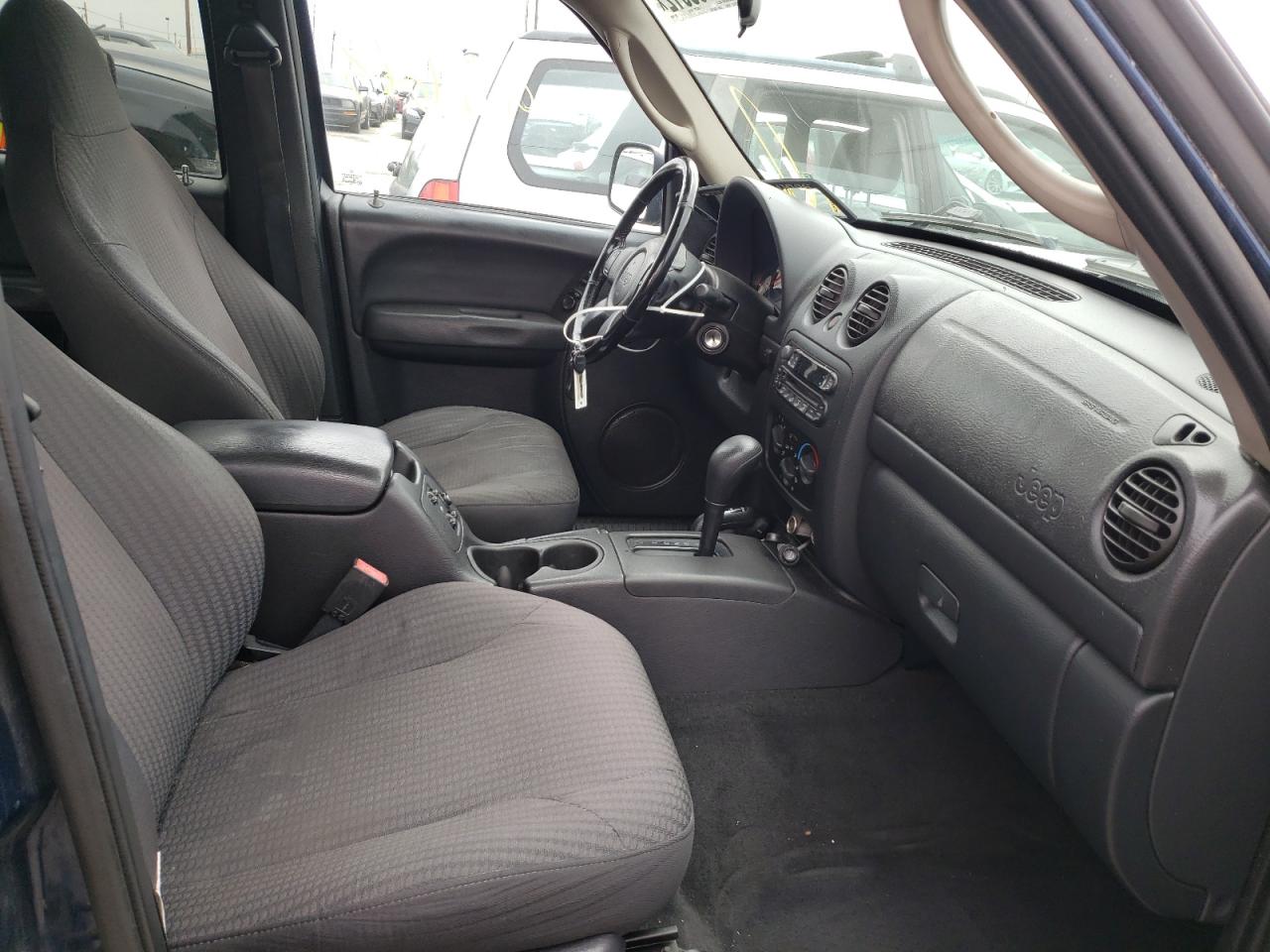 Photo 5 from auction – 2003 JEEP LIBERTY SP with VIN 1J4GL48K23W734668