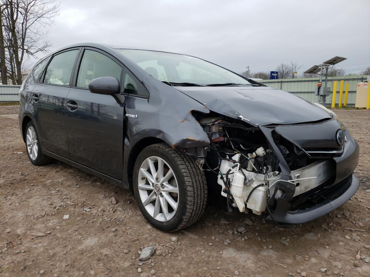 TOYOTA PRIUS V 2014 with VIN JTDZN3EU4E3324533 - Photo from auction